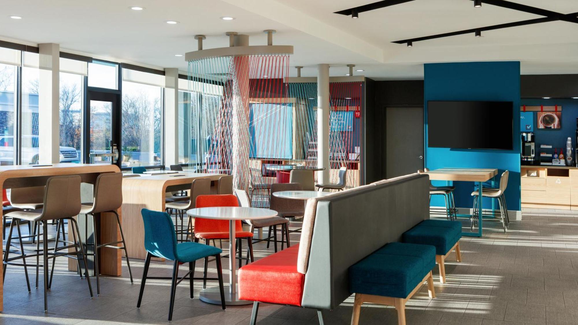 Avid Hotel Traverse City By Ihg Exterior foto